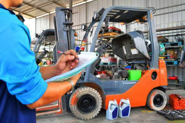 Huấn luyện an toàn vận hành xe nâng Huấn luyện an toàn vận hành xe nâng