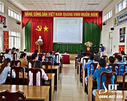 đào tạo an toàn cho người lao động