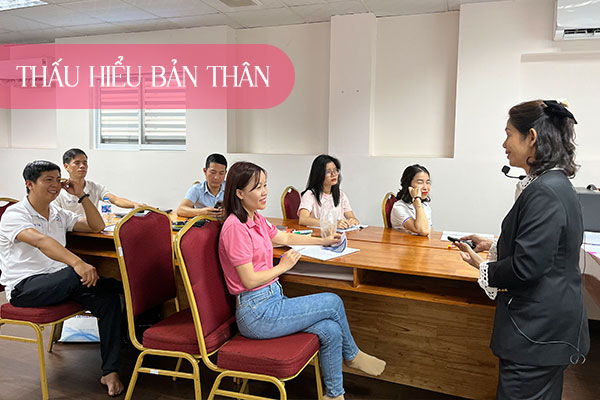 kỹ năng thấu hiệu bản thân